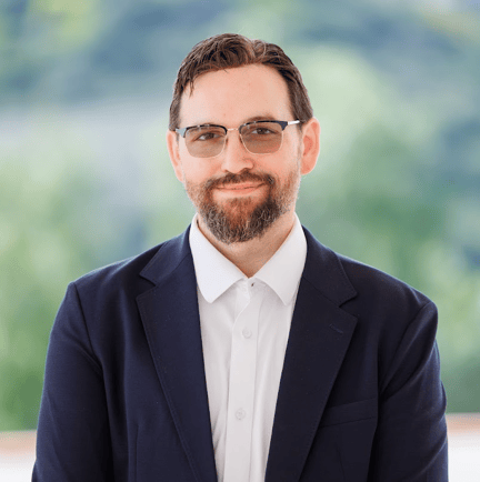 Headshot of Eric Clapeck